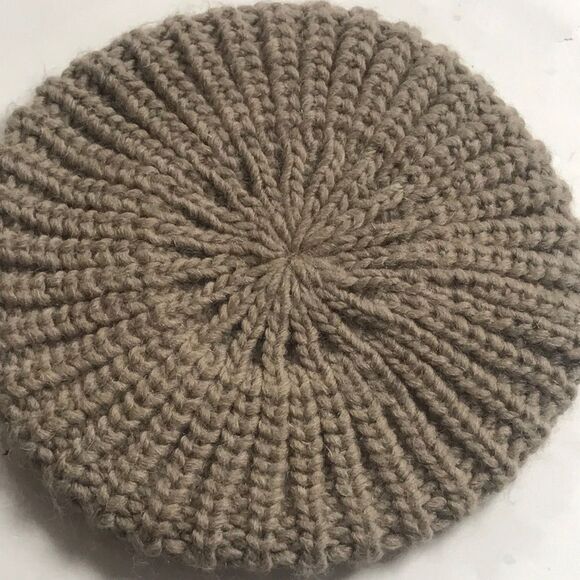 Acrylic And Wool Handmade Women Hat Made In Italy main image 6